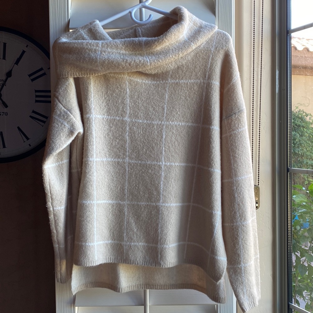 Lumière Women’s Sweater